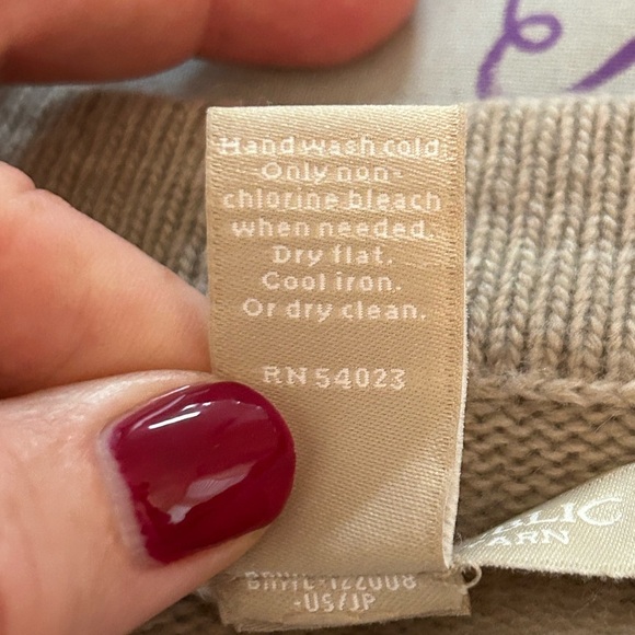 Banana Republic Cashmere Wool Blend Faux Fur Cuff Cardigan Beige Women’s Small - Picture 12 of 12